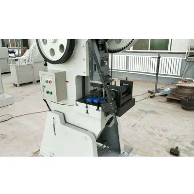 Máquina de soldadura do aço e do ferro do PLC, máquina sem fôlego espiral da gaxeta 2.2kW