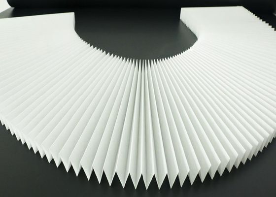 O papel de filtro de Whtie Hepa ativou o material 2 Kn/M Tensile Strength do carvão vegetal